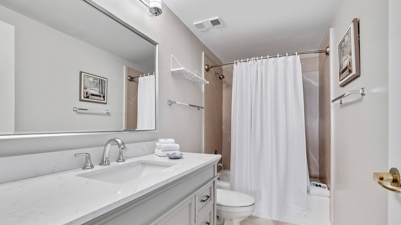 Photo of Bathroom in Orange Beach