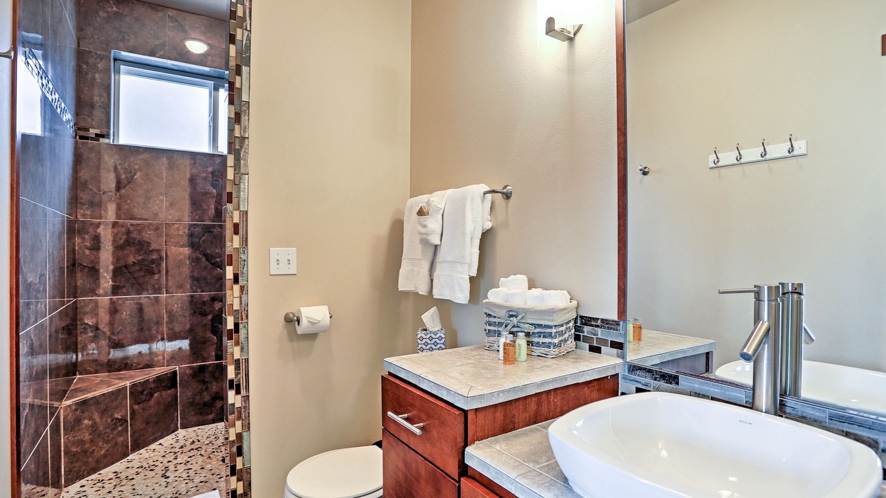 Photo of Bathroom in Manson