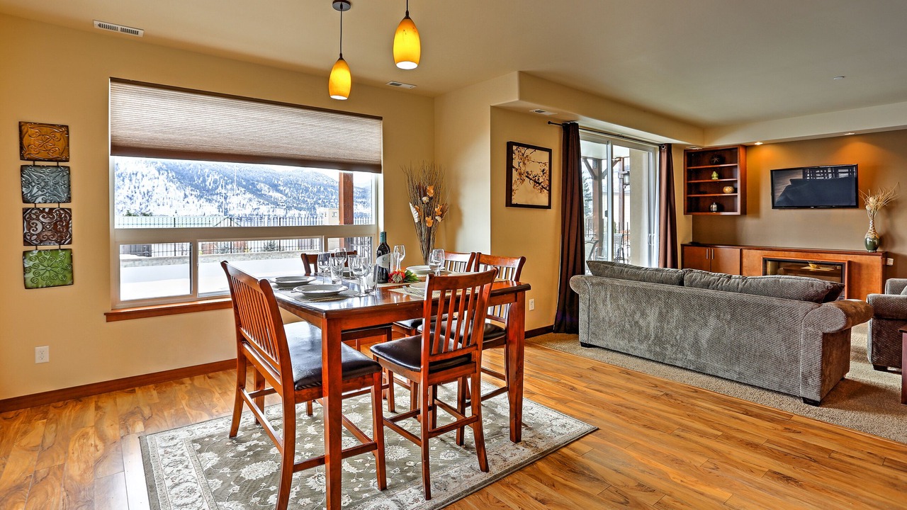 Photo of Others in Manson