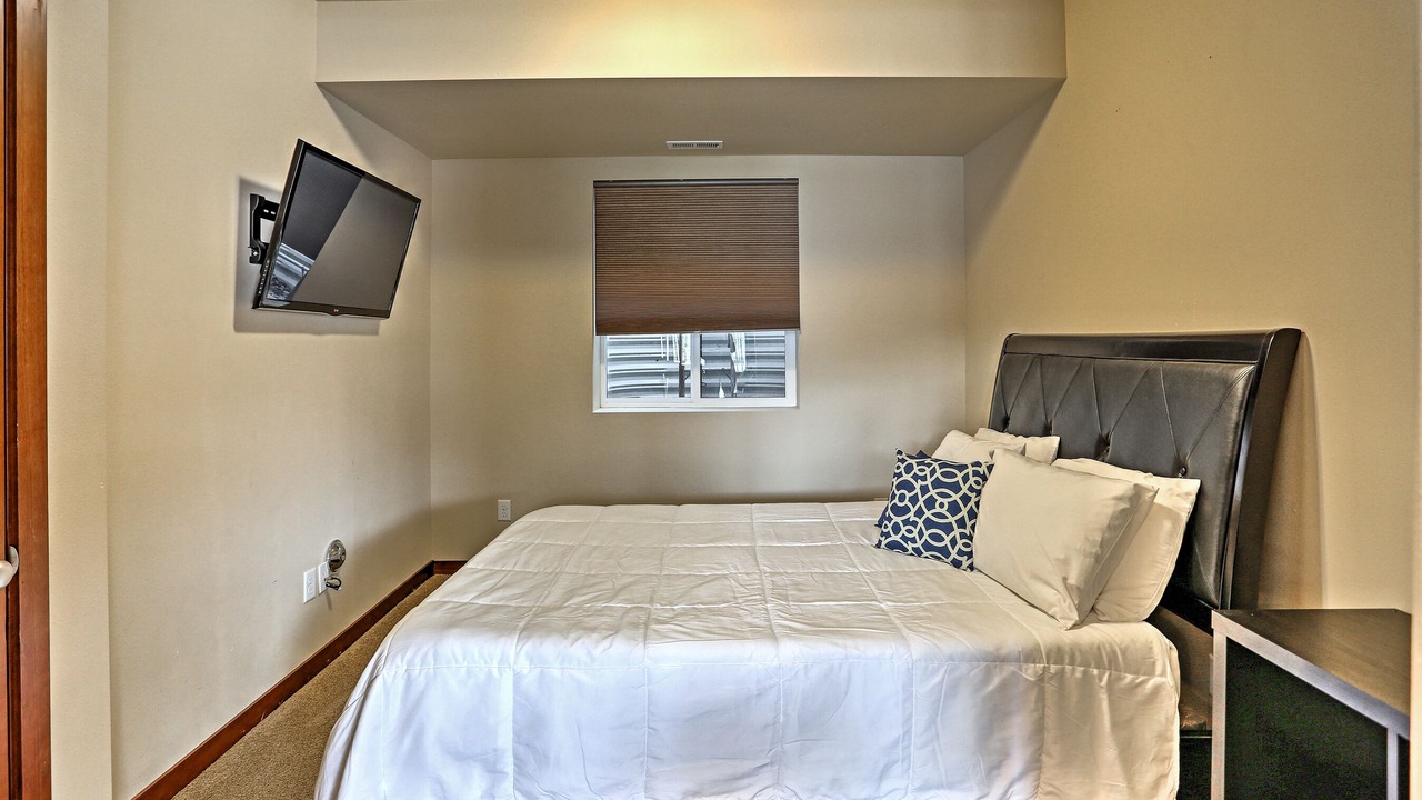 Photo of Bedroom in Manson