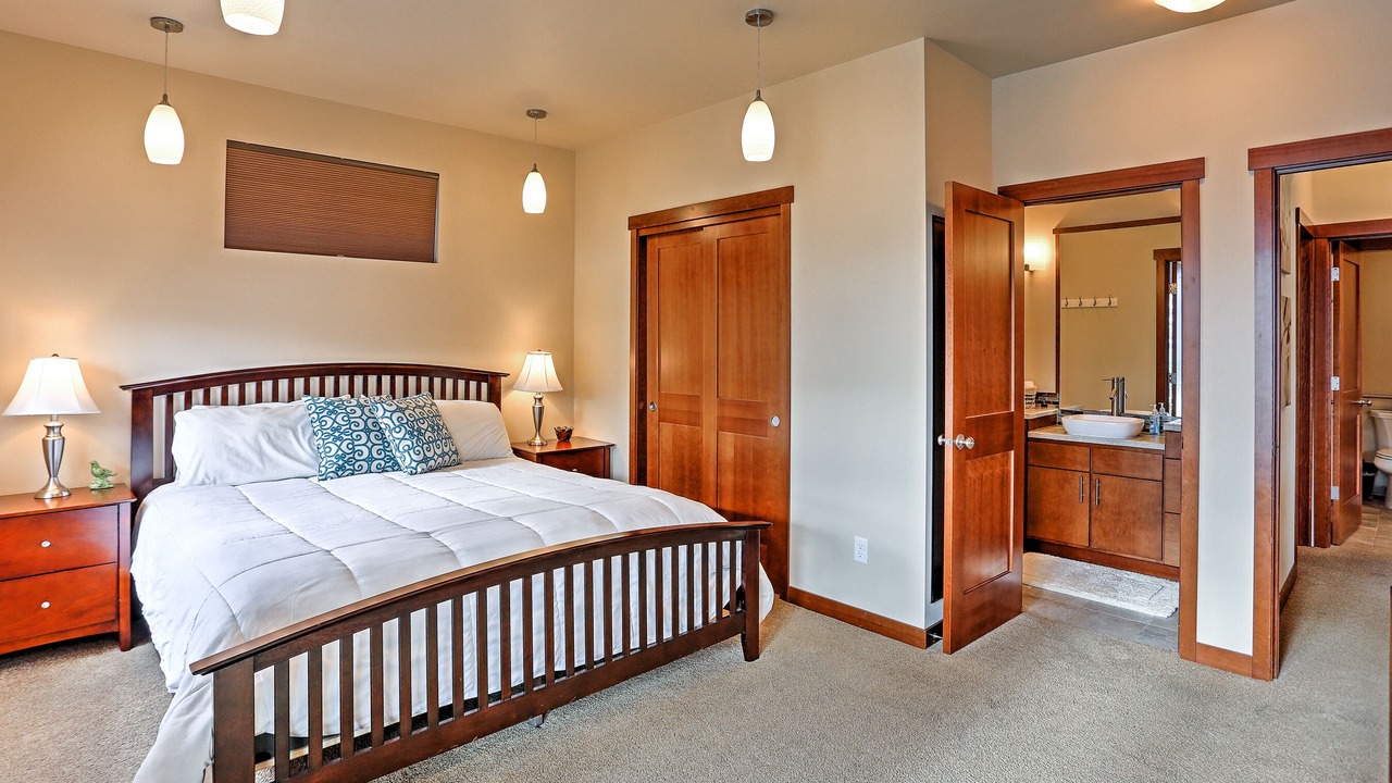 Photo of Bedroom in Manson