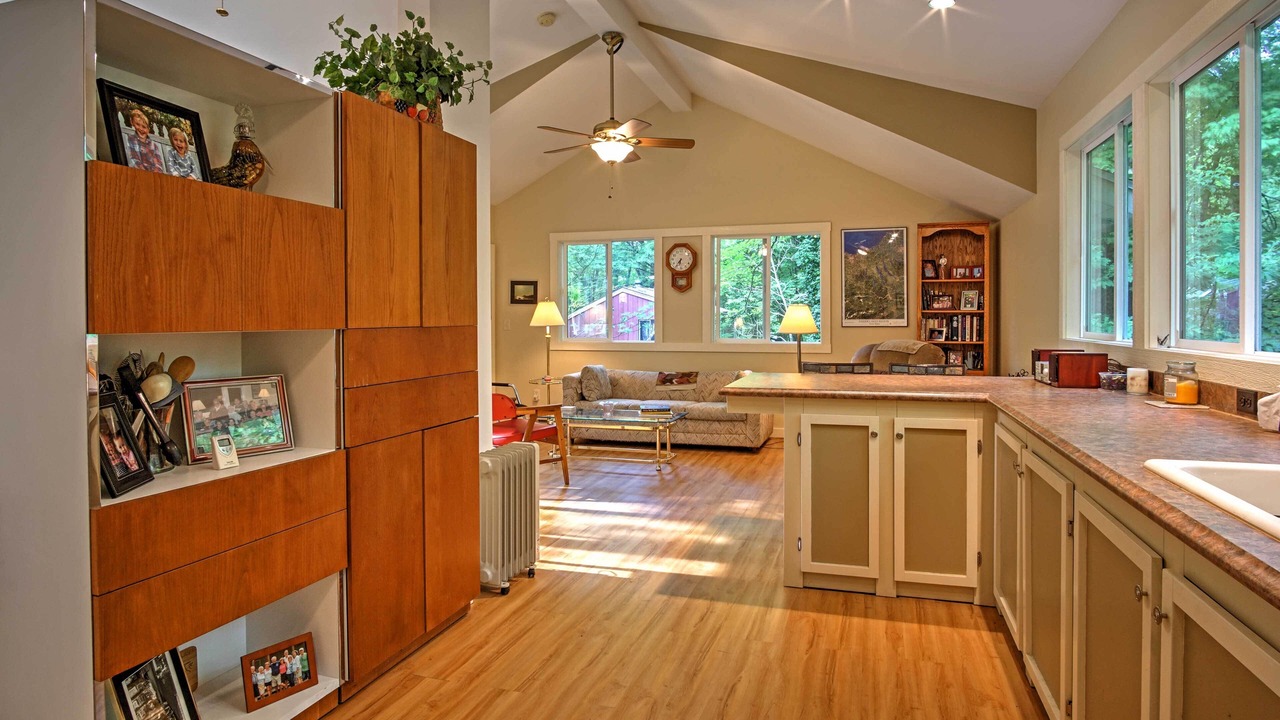 Photo of Others in Harbert