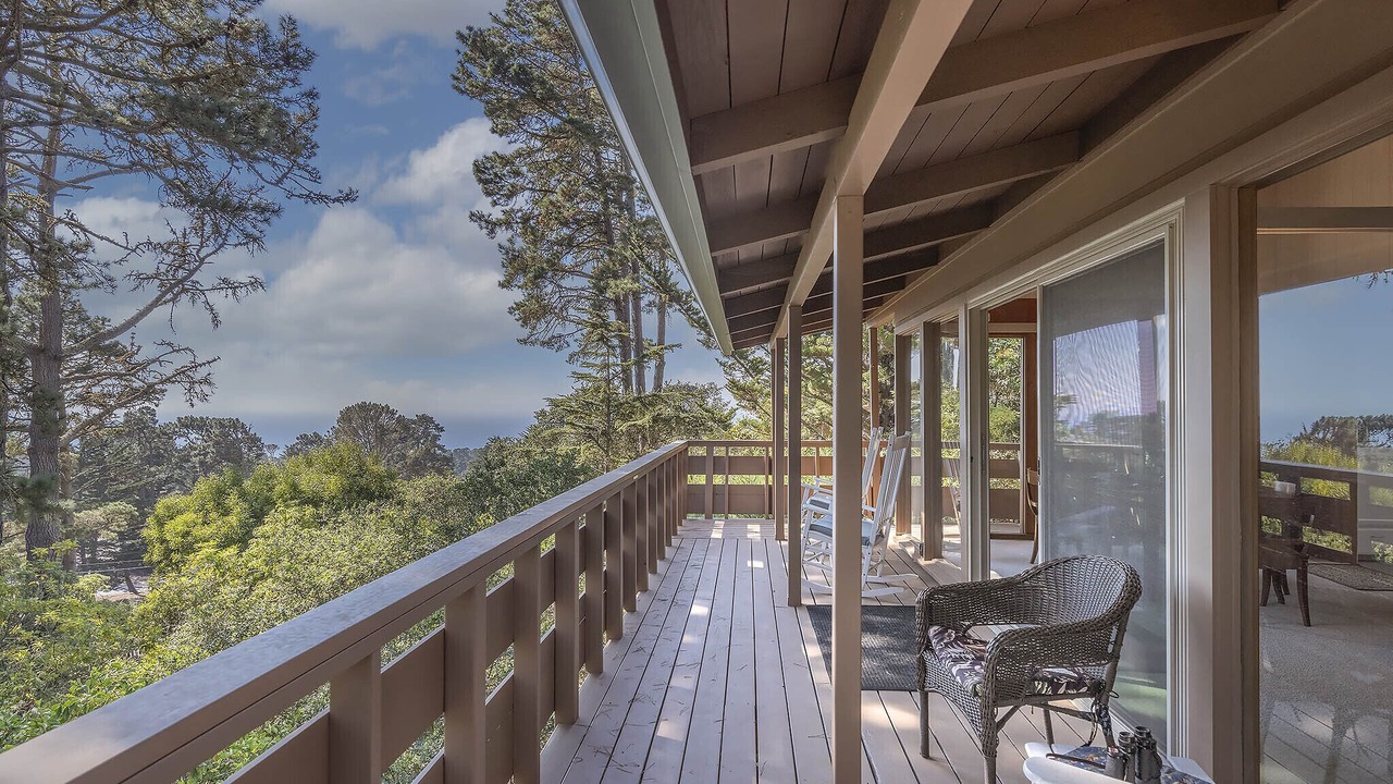 Photo of Patio Balcony in Carmel Woods