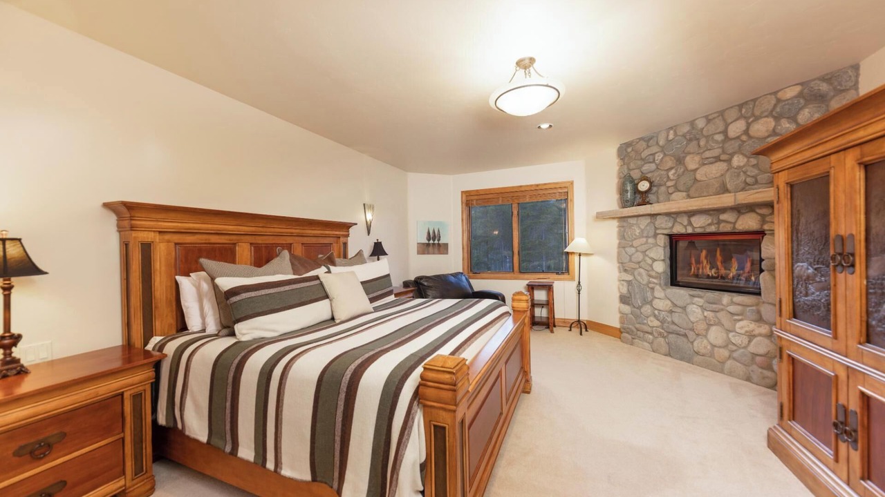 Photo of Bedroom in Warrior's Mark West