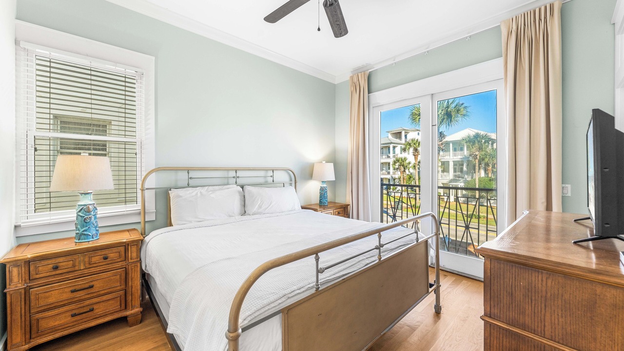 Photo of Bedroom in Frangista Beach