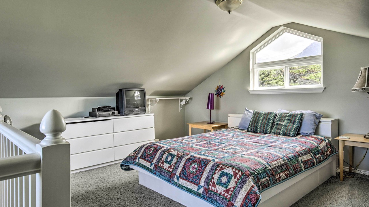 Photo of Bedroom in Arch Cape