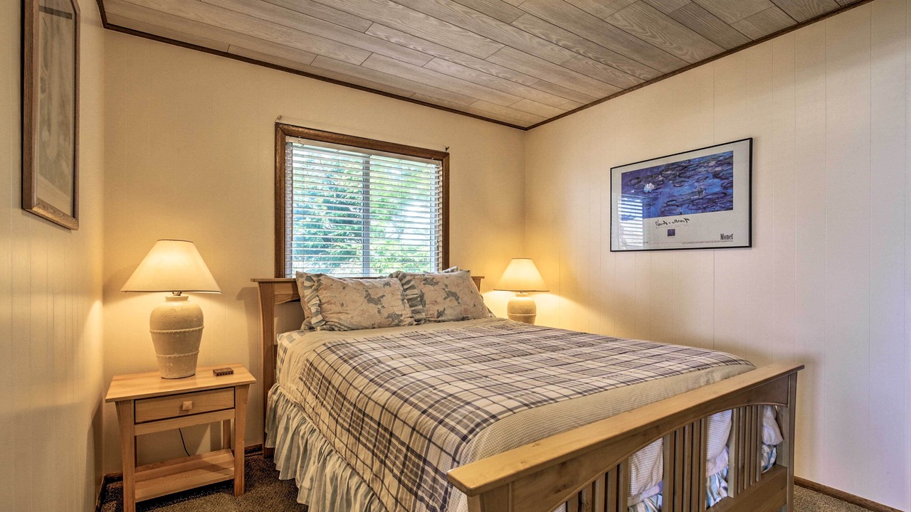 Photo of Bedroom in Arch Cape