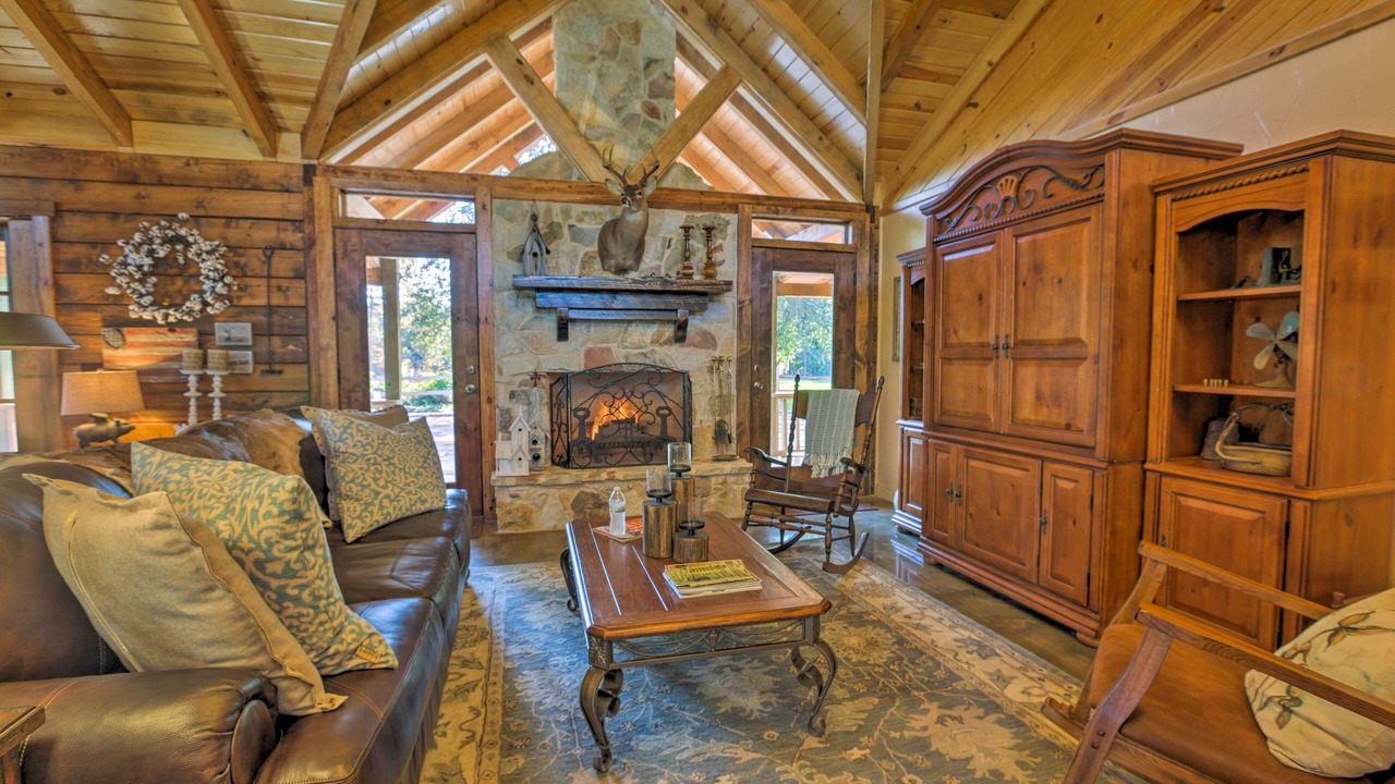 Photo of Livingroom in Huntington