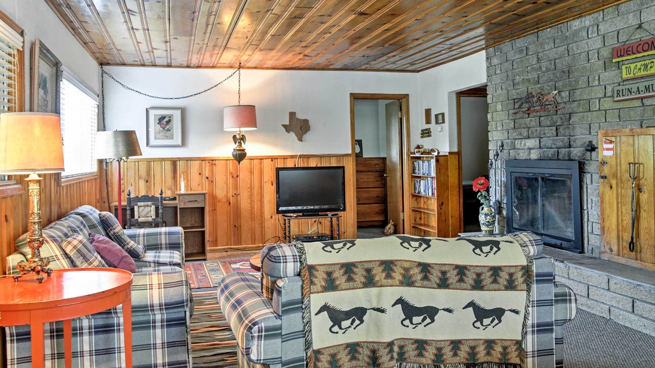 Photo of Livingroom in Ruidoso
