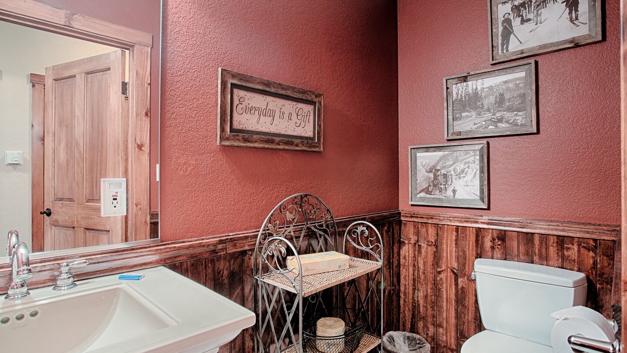 Photo of Bathroom in Historic District