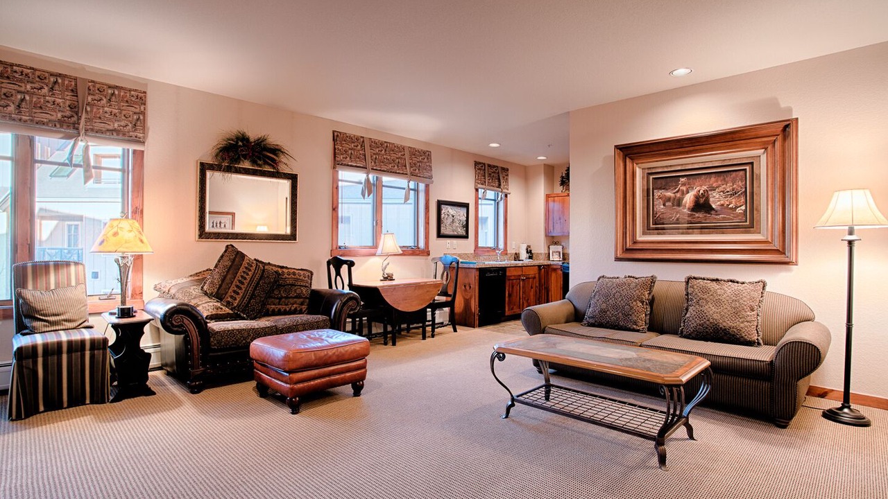 Photo of Livingroom in Historic District