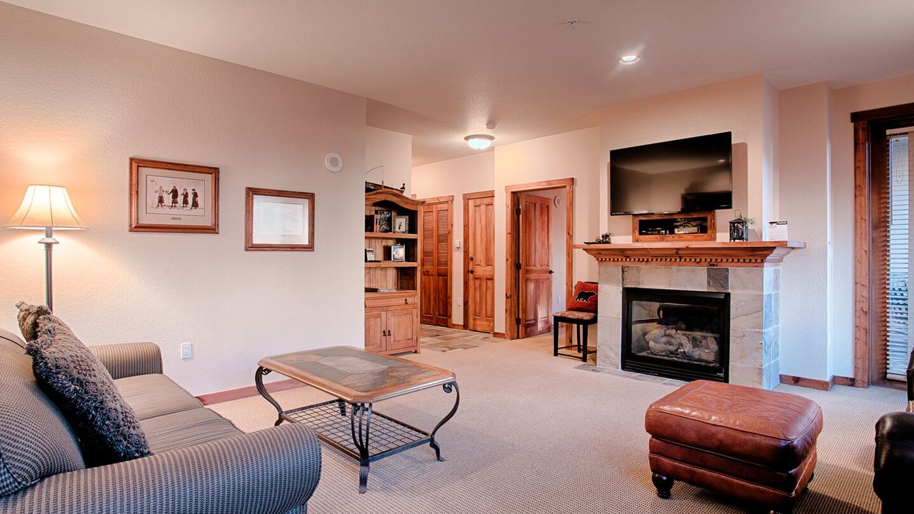 Photo of Livingroom in Historic District