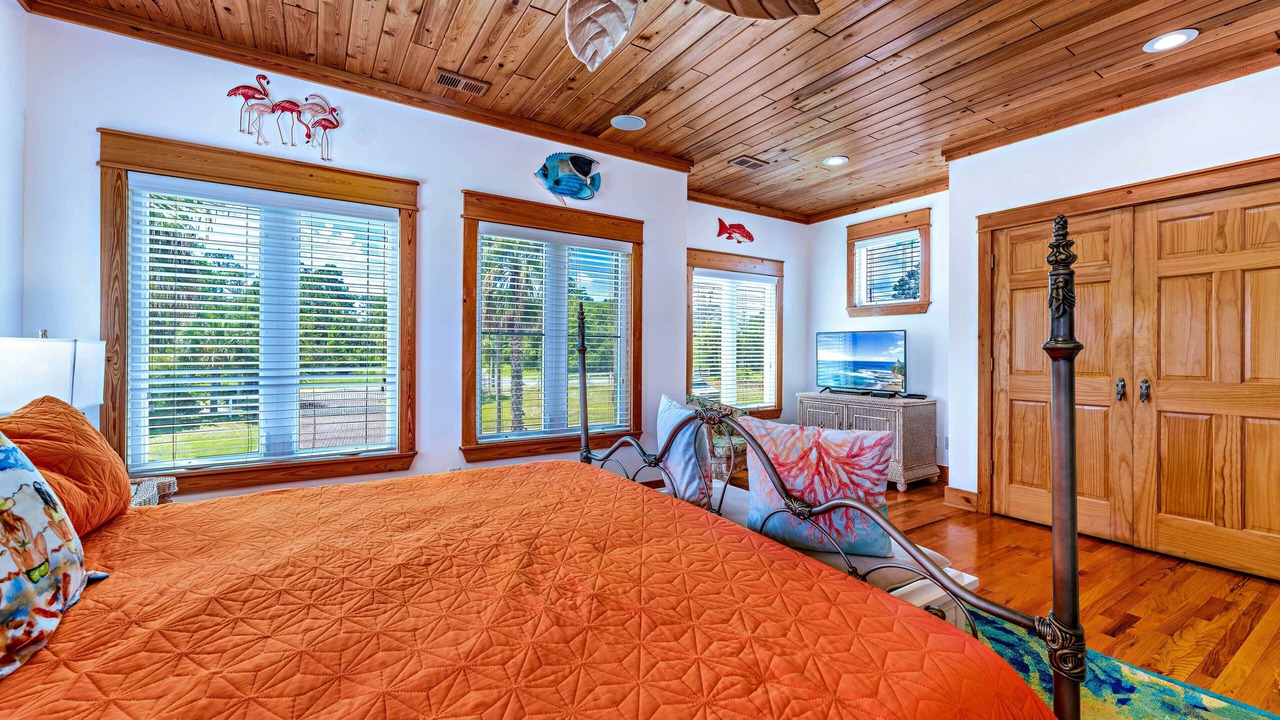 Photo of Bedroom in Carrabelle