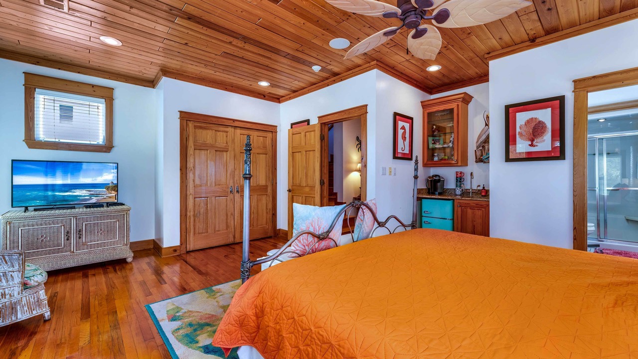 Photo of Bedroom in Carrabelle