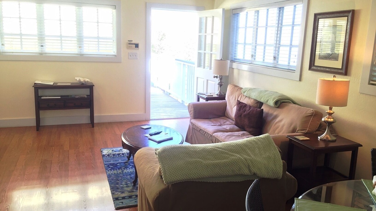 Photo of Livingroom in Pacific Grove
