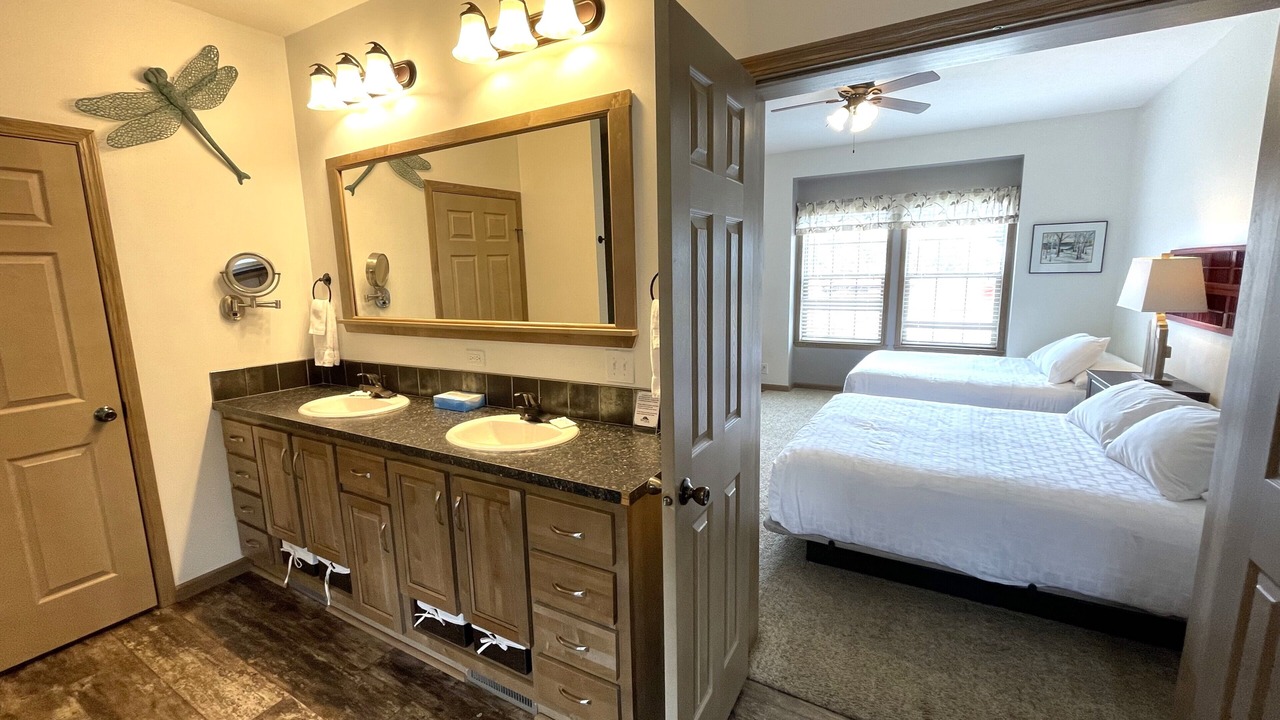 Photo of Bedroom in Wisconsin Dells