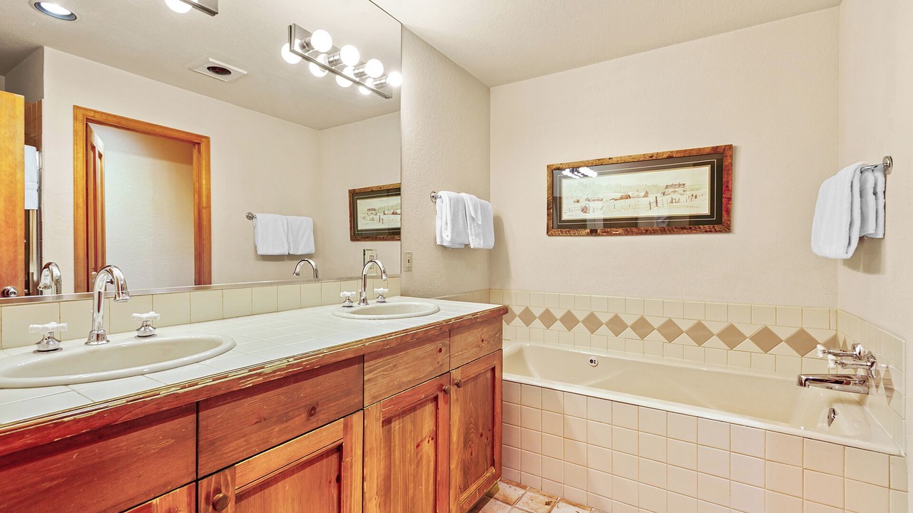 Photo of Bathroom in Historic District