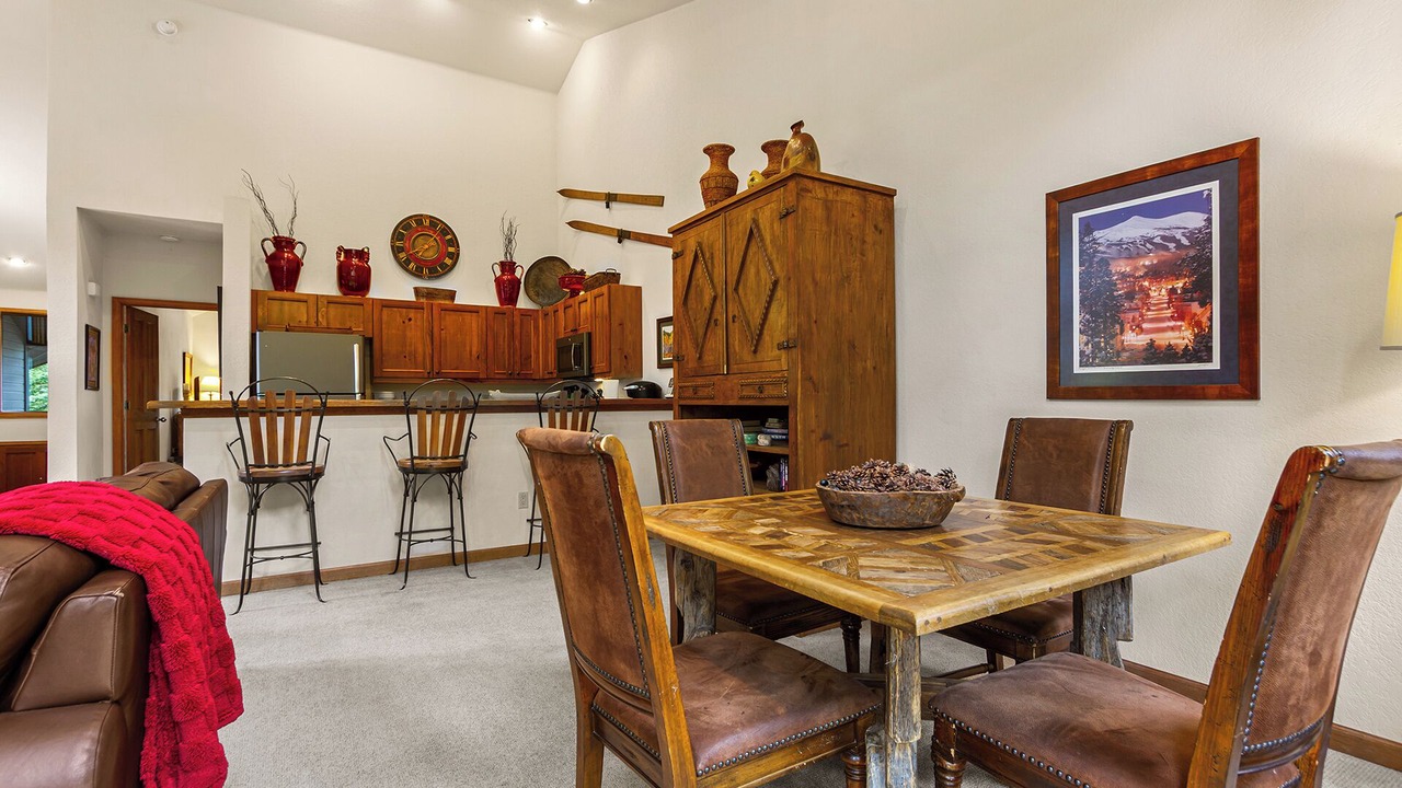 Photo of Livingroom in Historic District
