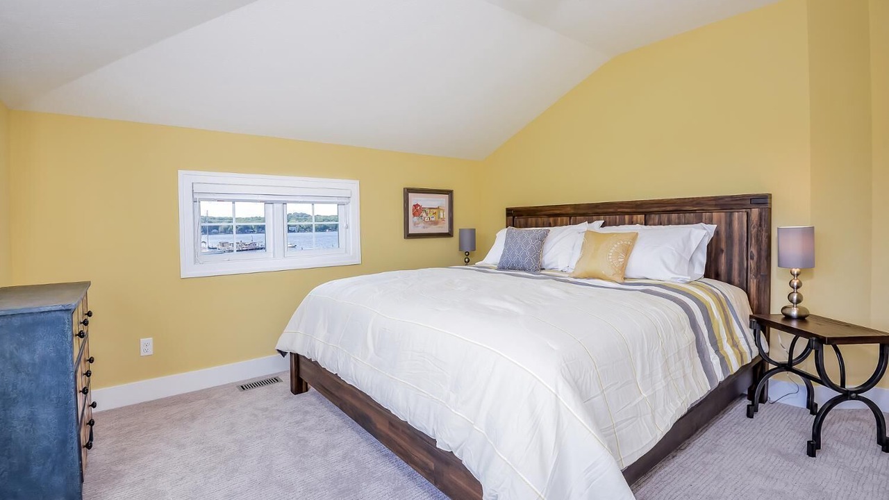 Photo of Bedroom in Douglas