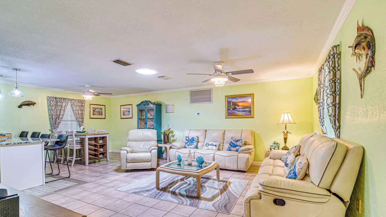 Photo of Livingroom in Spring Hill