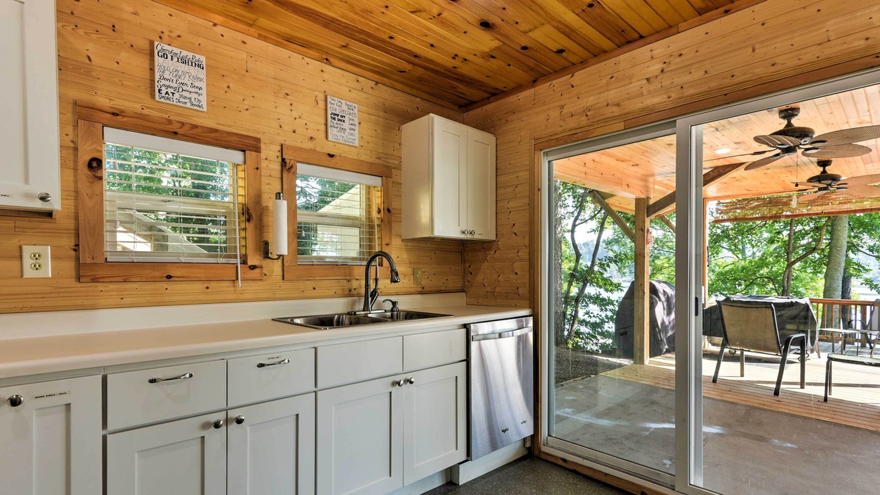 Photo of Kitchen in Rutledge