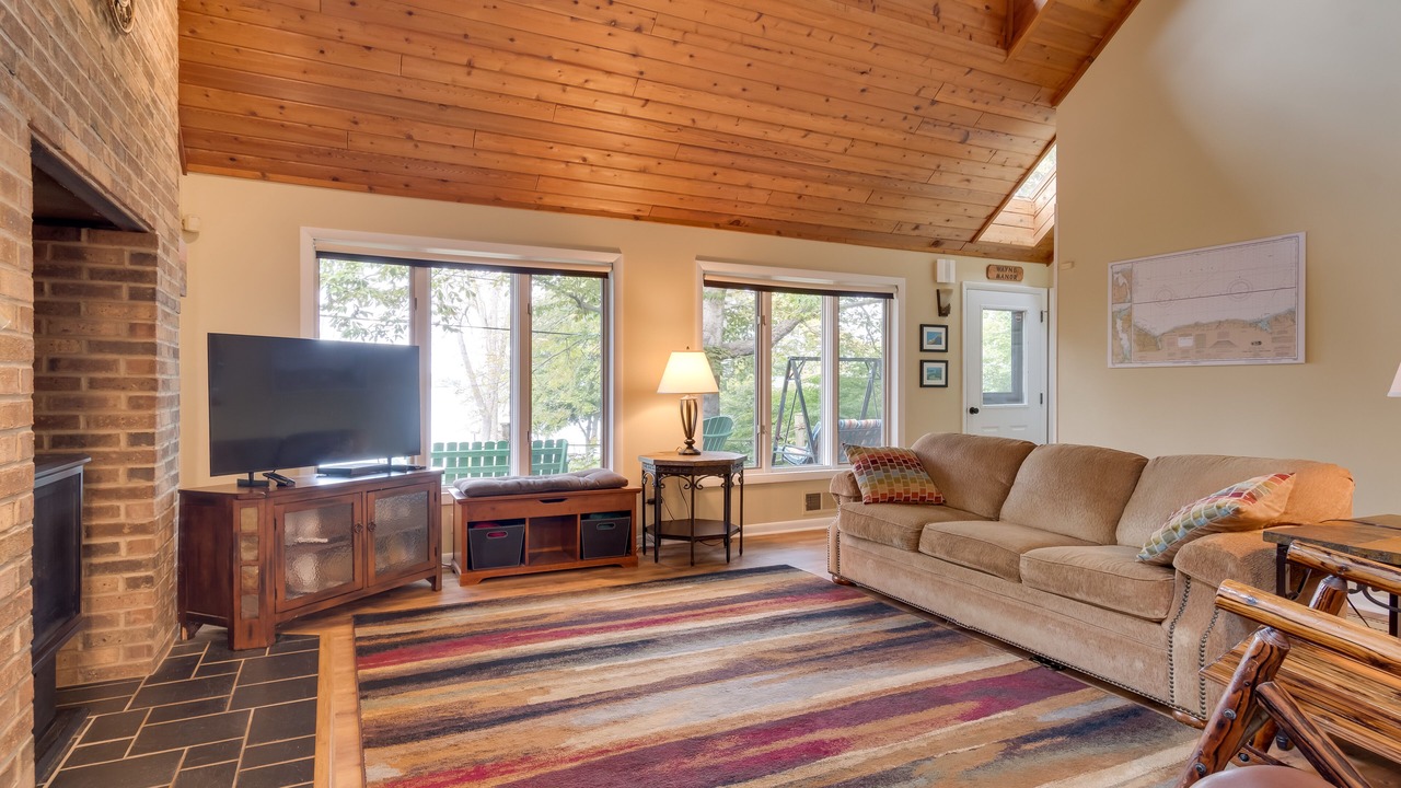 Photo of Livingroom in Wolcott