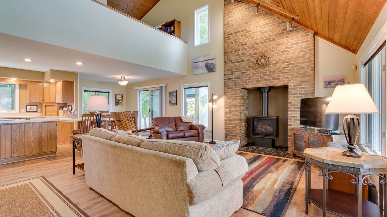 Photo of Livingroom in Wolcott