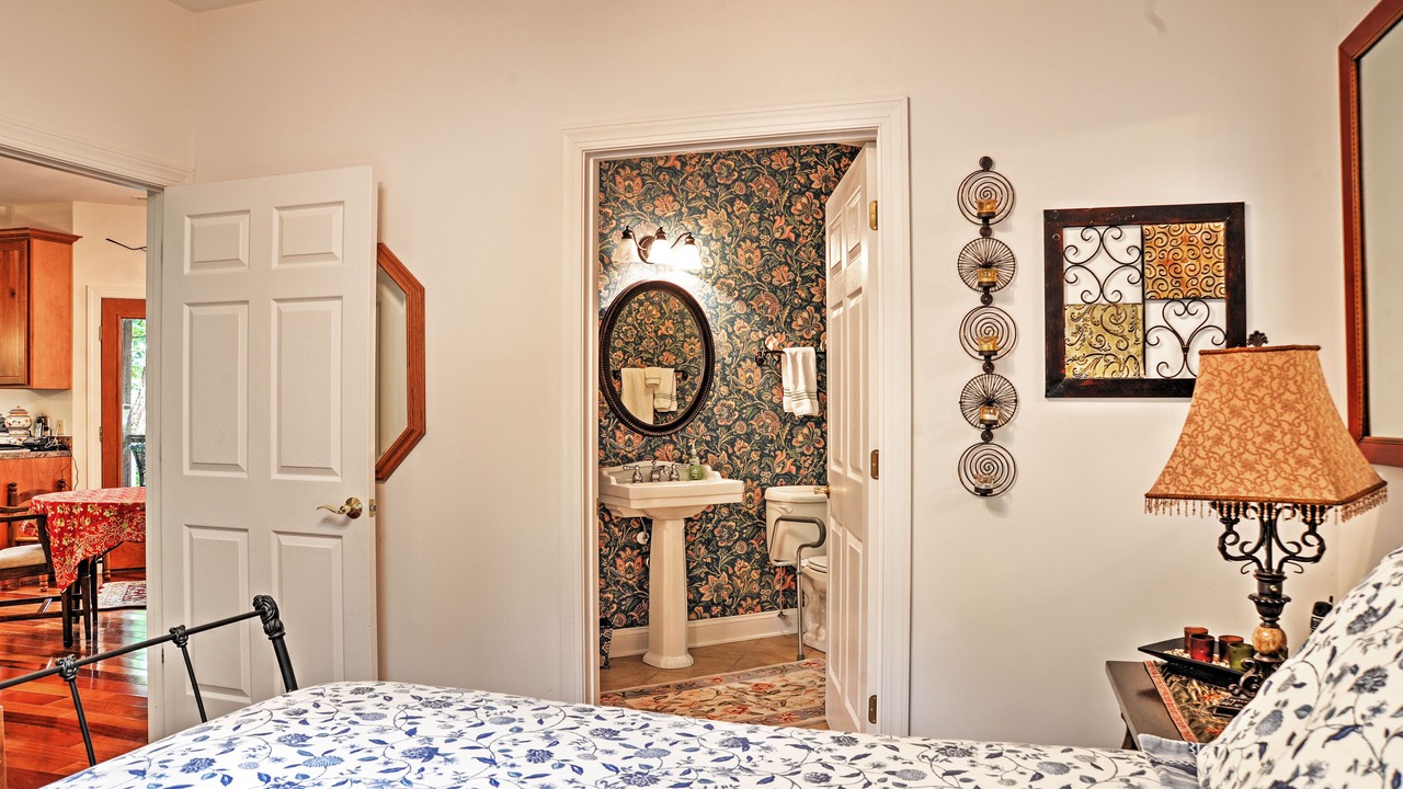 Photo of Bathroom in Scottsville