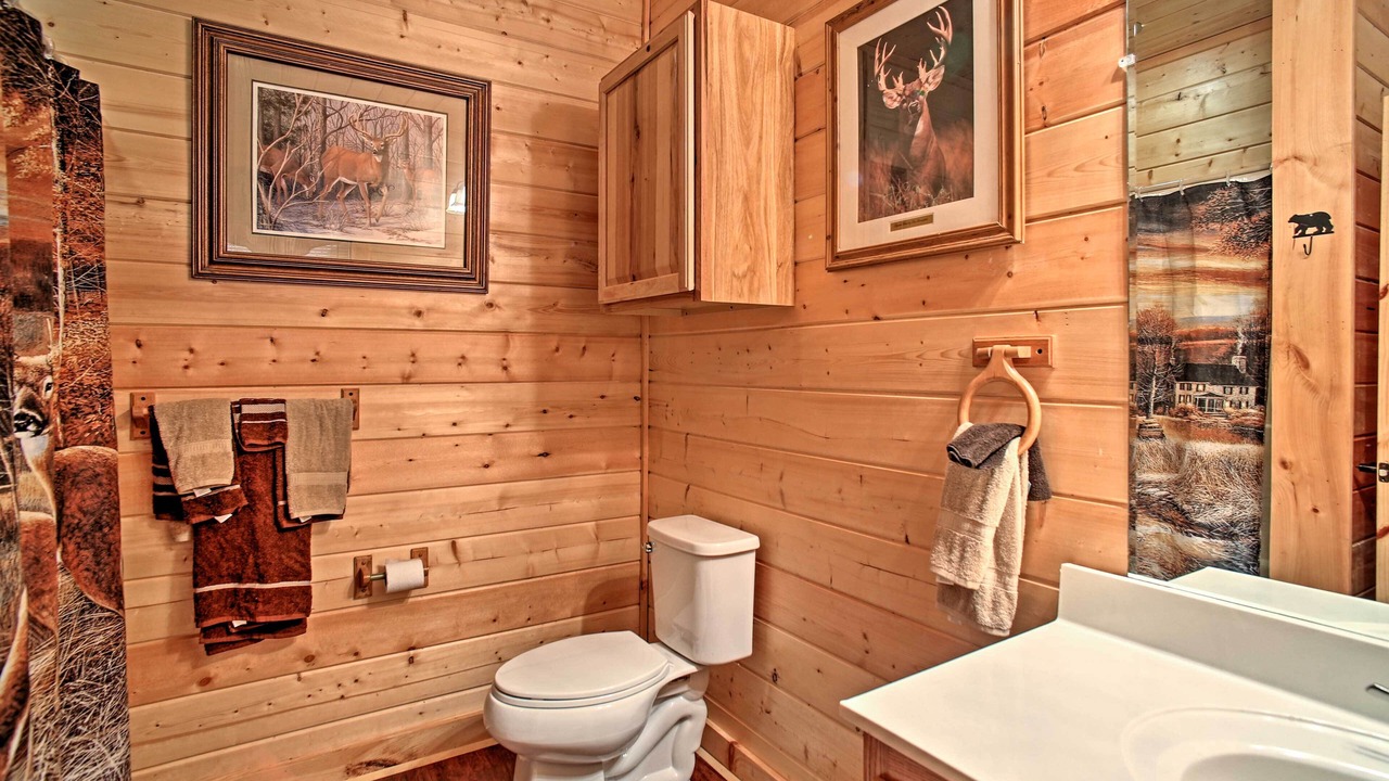 Photo of Bathroom in Gatlinburg