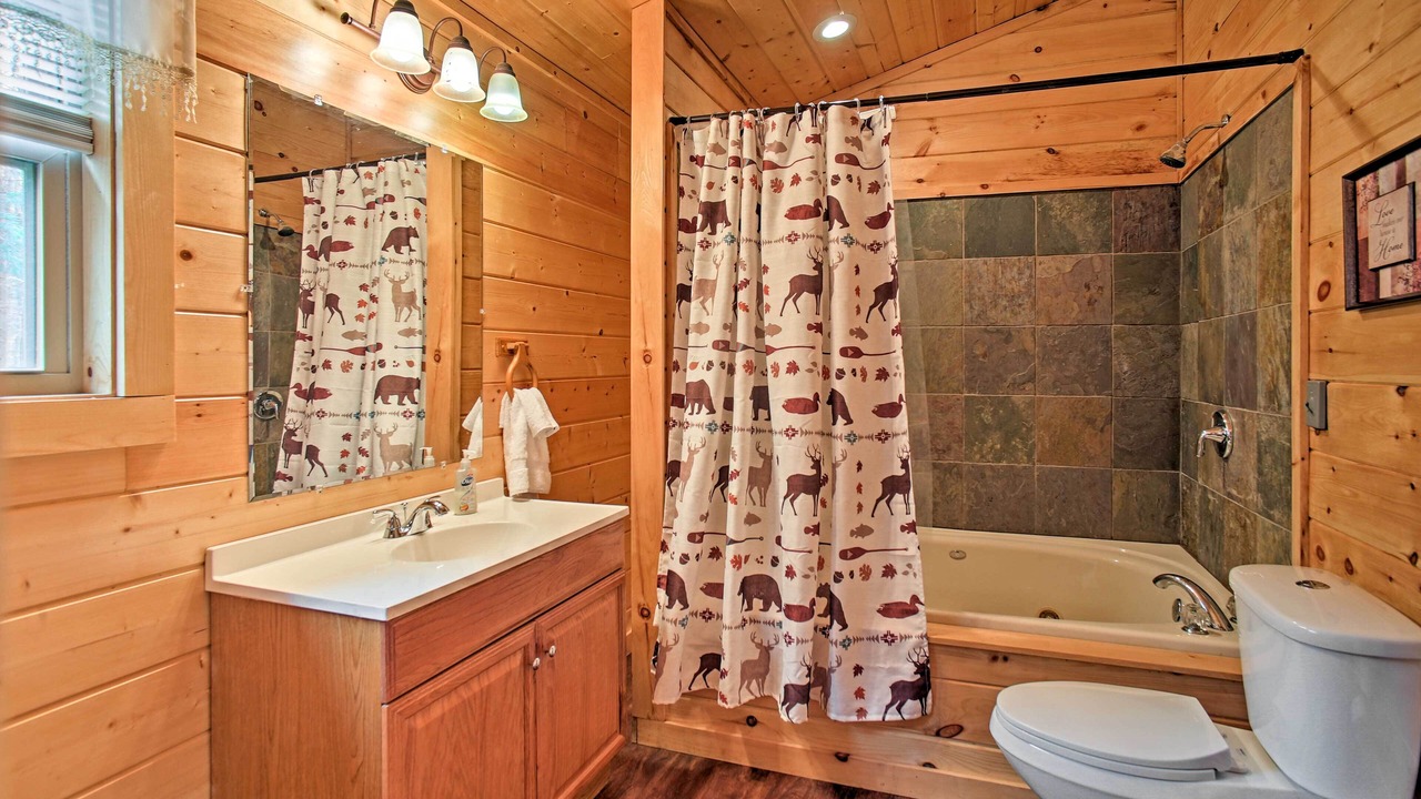 Photo of Bathroom in Gatlinburg