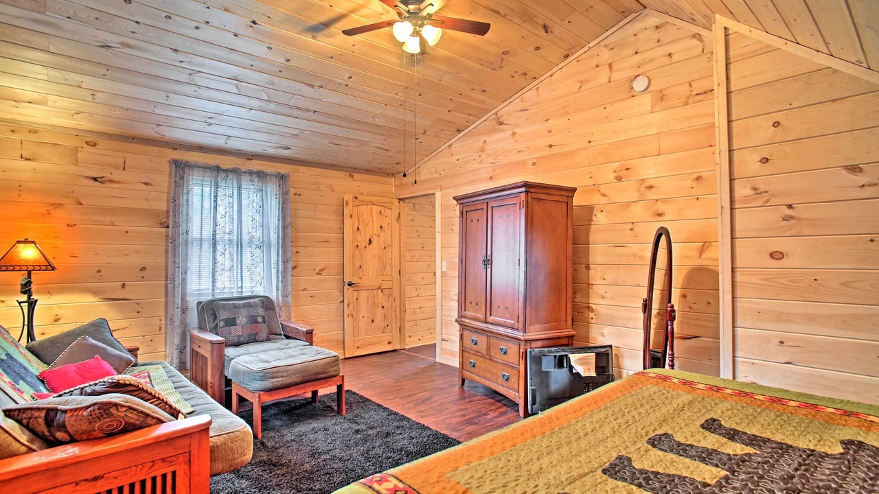 Photo of Bedroom in Gatlinburg