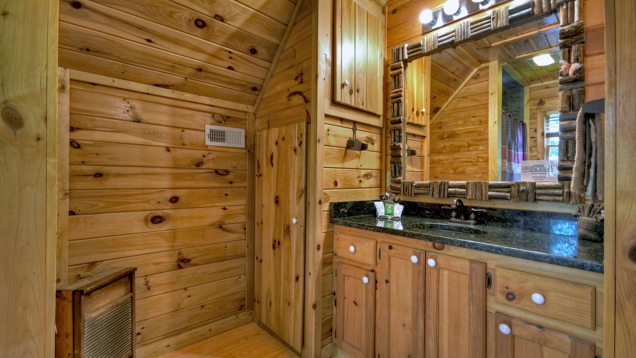 Photo of Bathroom in Ellijay