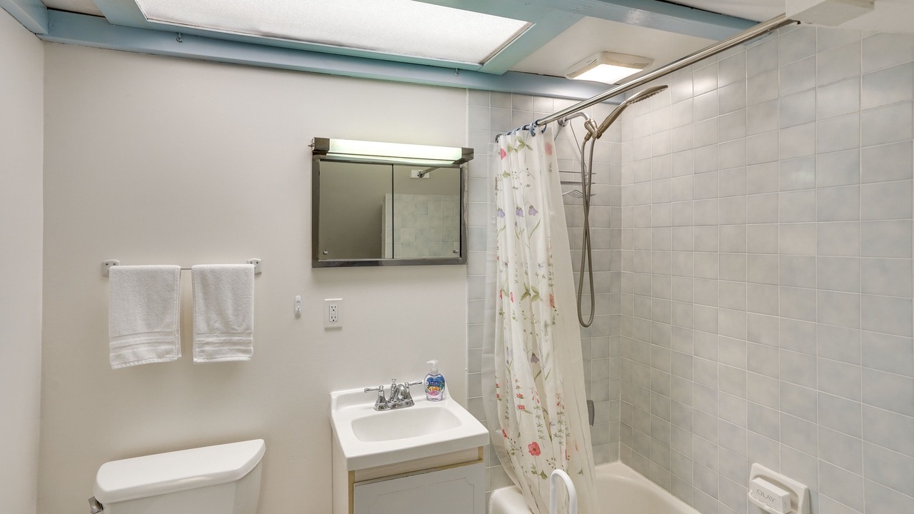 Photo of Bathroom in Glendale