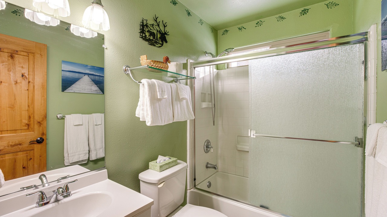 Photo of Bathroom in Christmas Valley