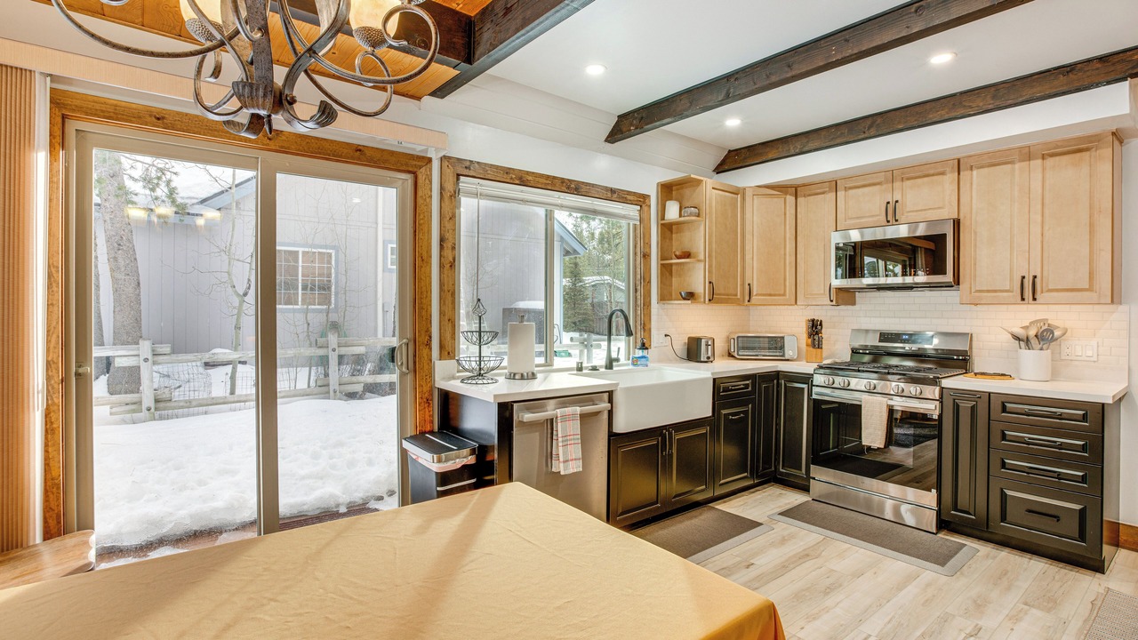 Photo of Kitchen in Christmas Valley
