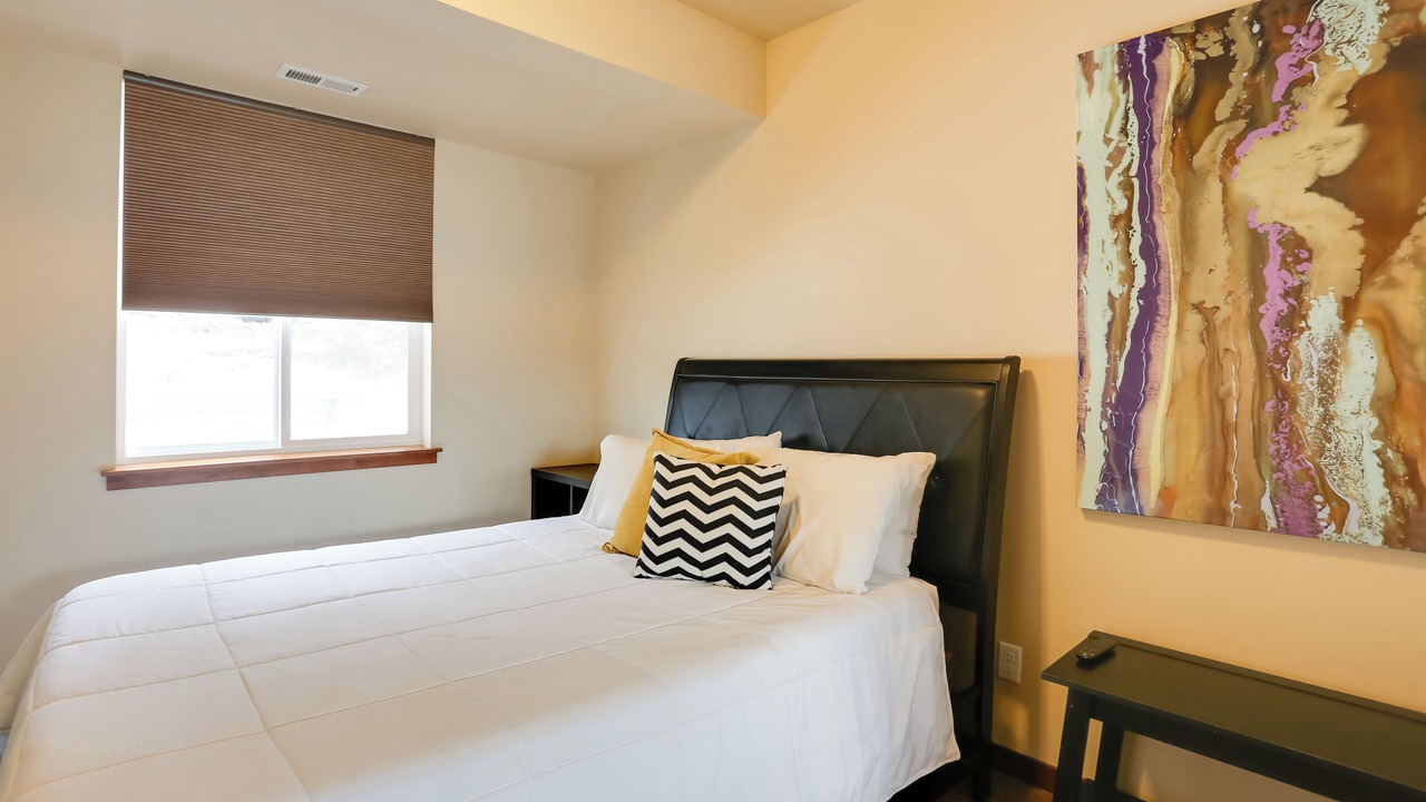 Photo of Others in Manson