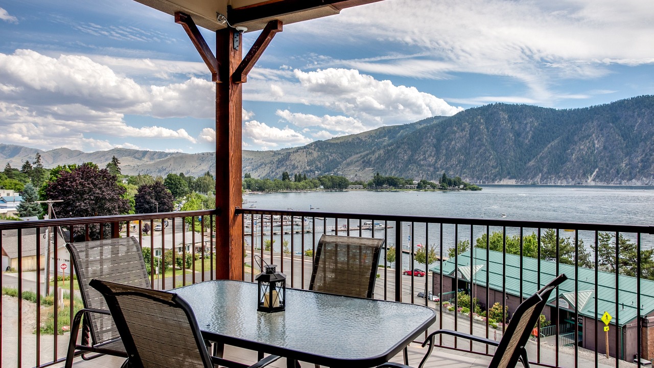 Photo of Others in Manson