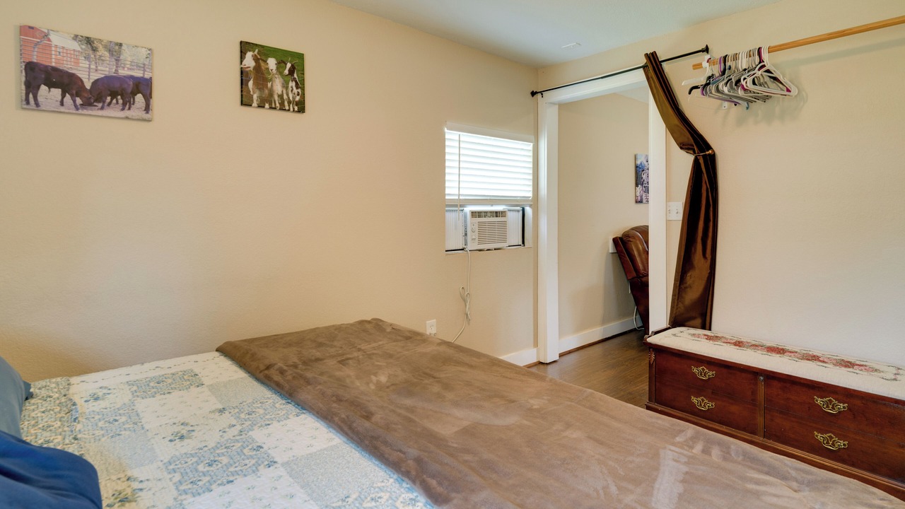 Photo of Bedroom in Waller