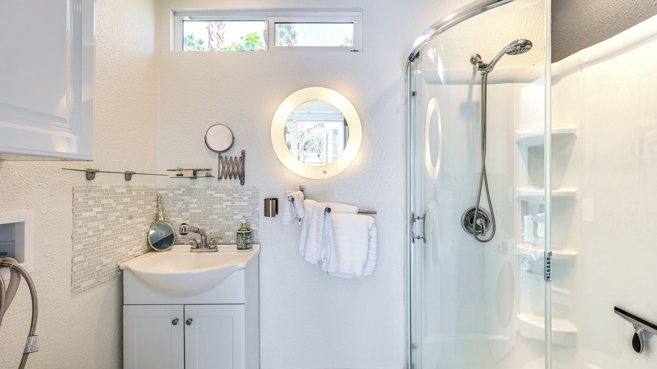 Photo of Bathroom in Magnesia Falls Cove