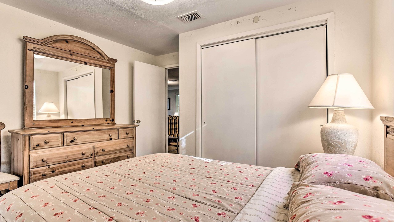 Photo of Bedroom in Palacios