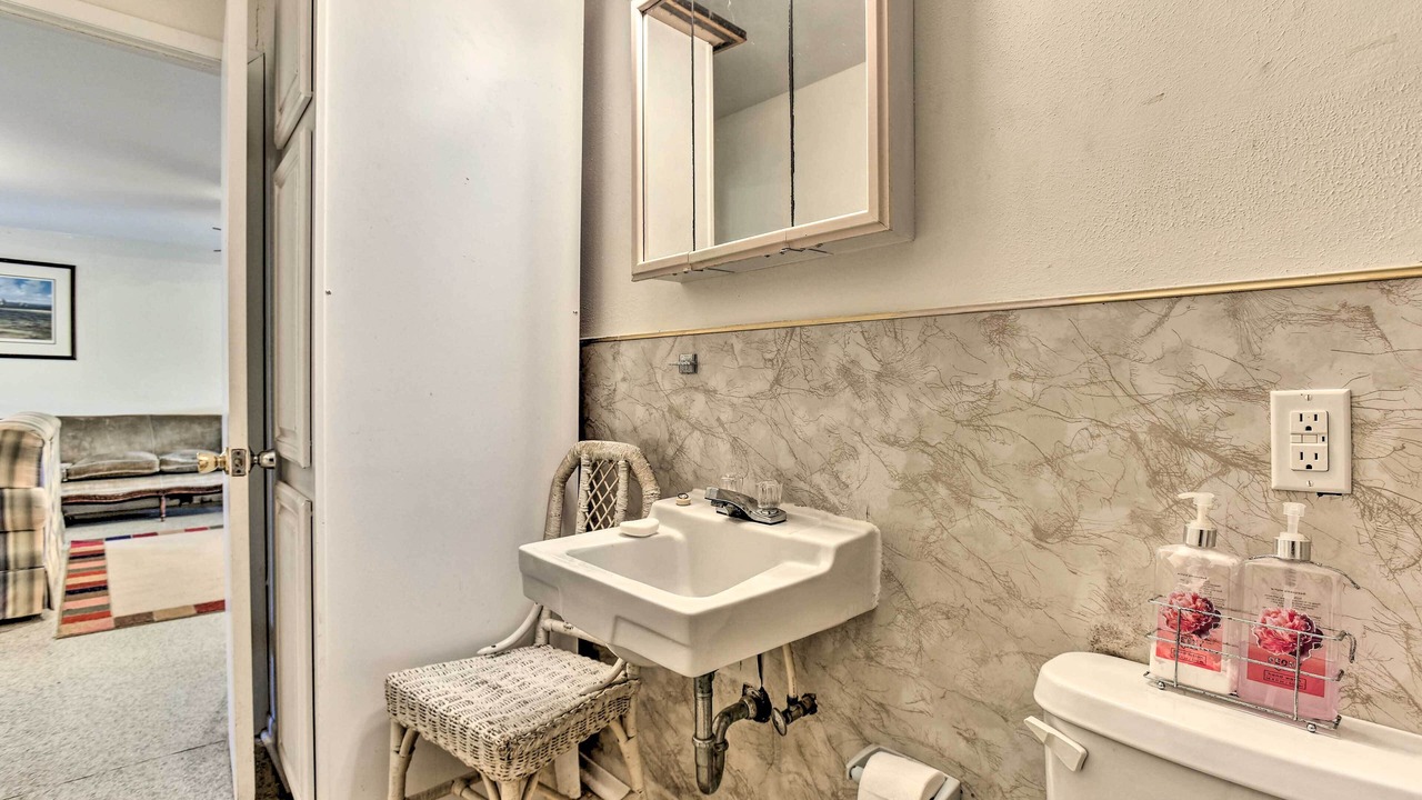 Photo of Bathroom in Palacios