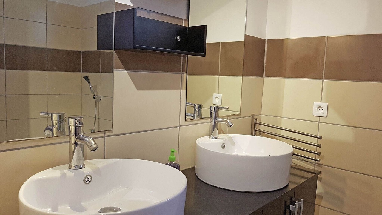 Photo of Bathroom in Tavel