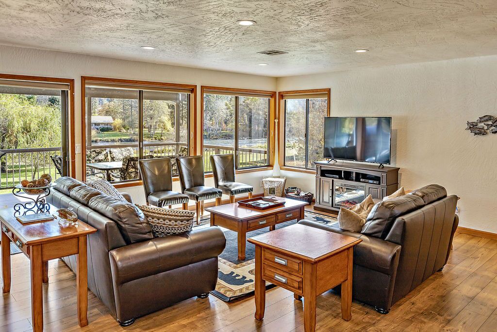 Photo of Others in Shady Cove