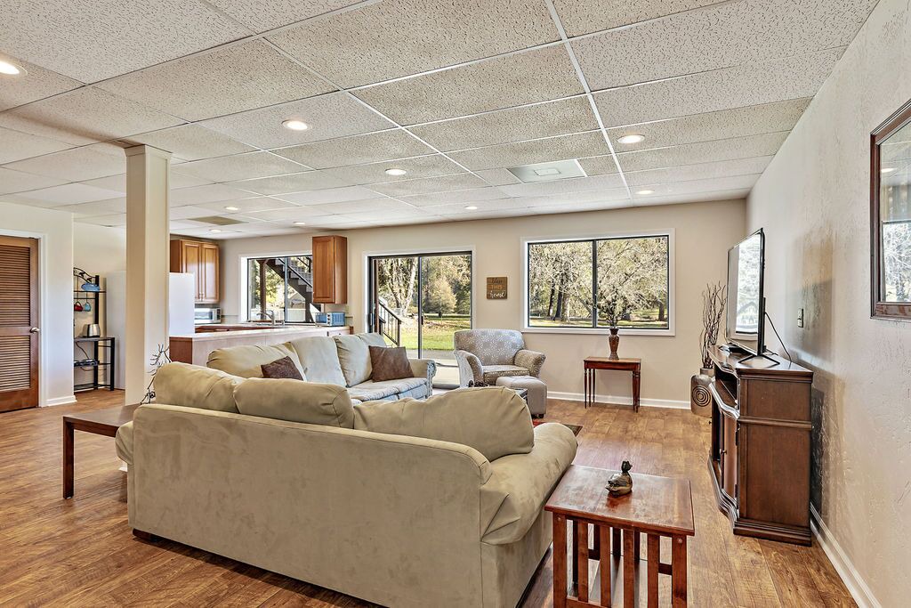 Photo of Bedroom in Shady Cove