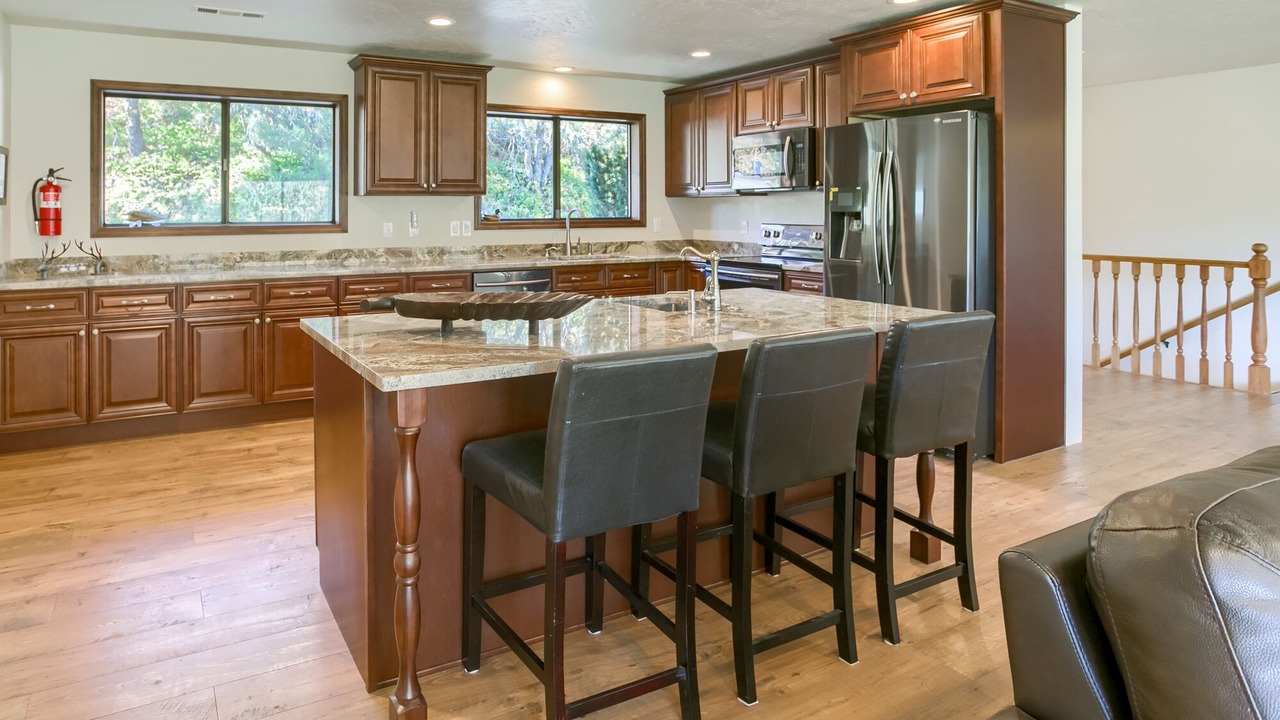 Photo of Others in Shady Cove