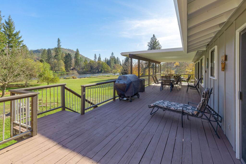 Photo of Others in Shady Cove