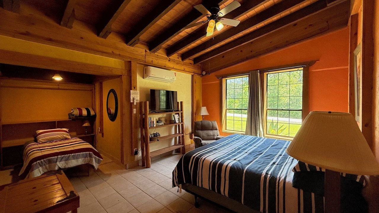 Photo of Bedroom in Brookeland