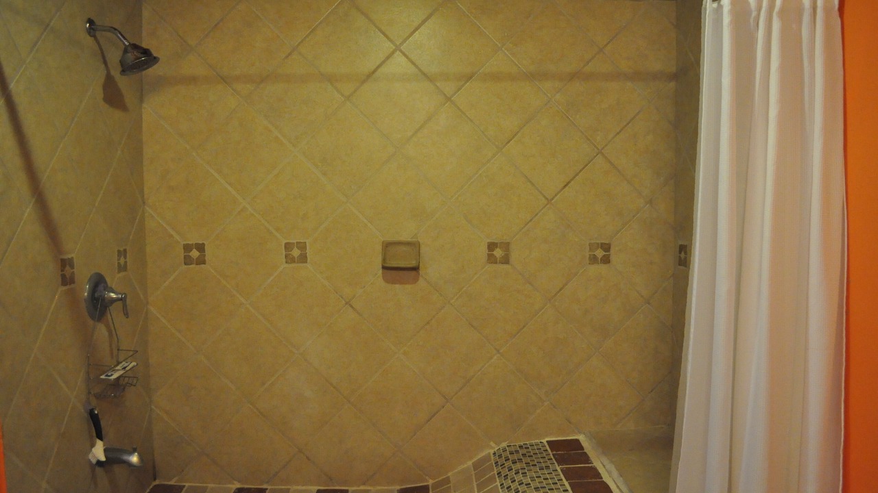 Photo of Bathroom in Brookeland