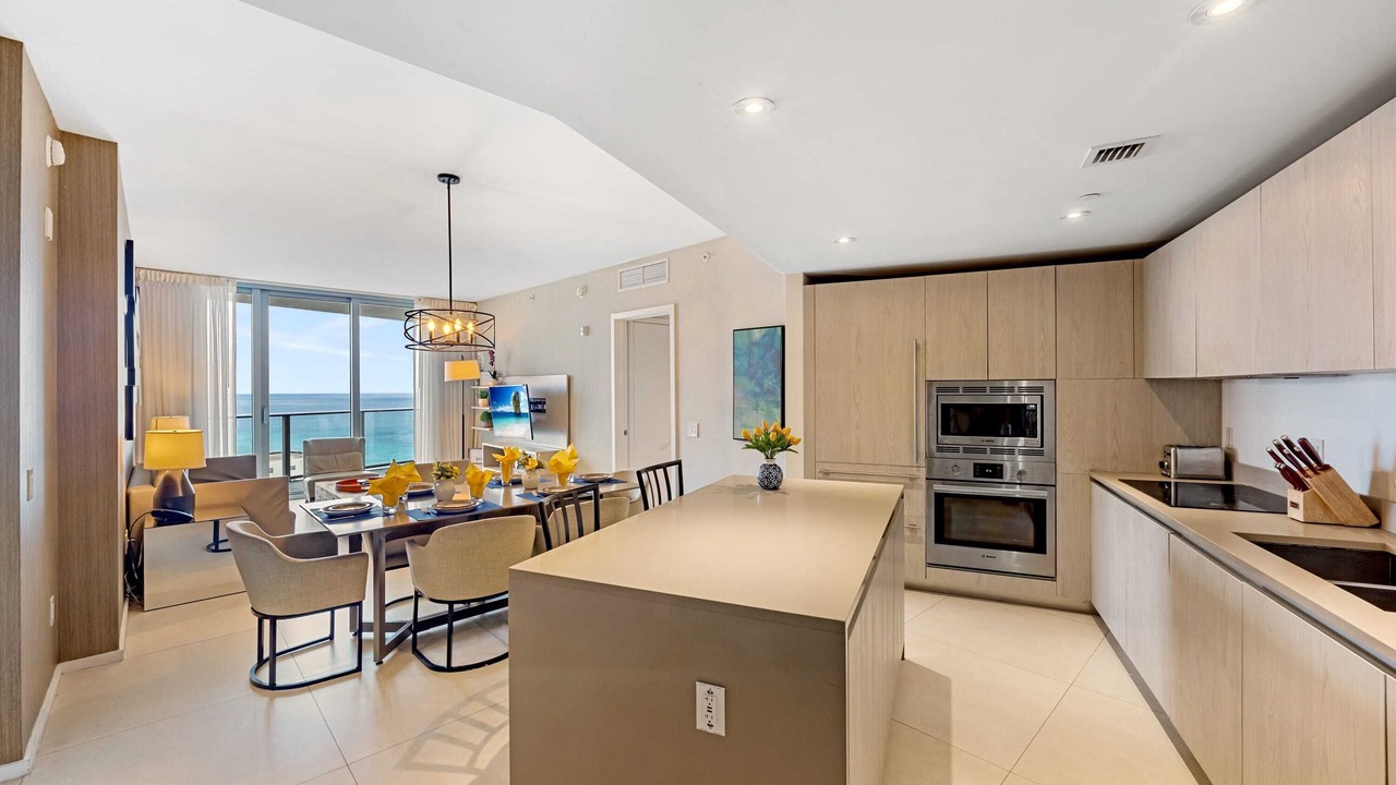 Photo of Kitchen in Hollywood South Central Beach