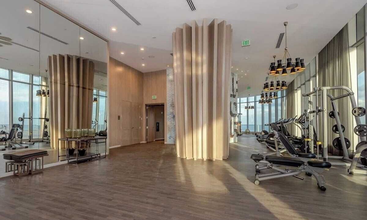 Photo of Others in Hollywood South Central Beach